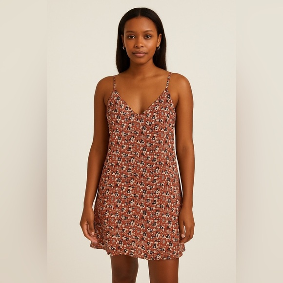 Forever 21 Floral Dress - Size Medium - Picture 1 of 6